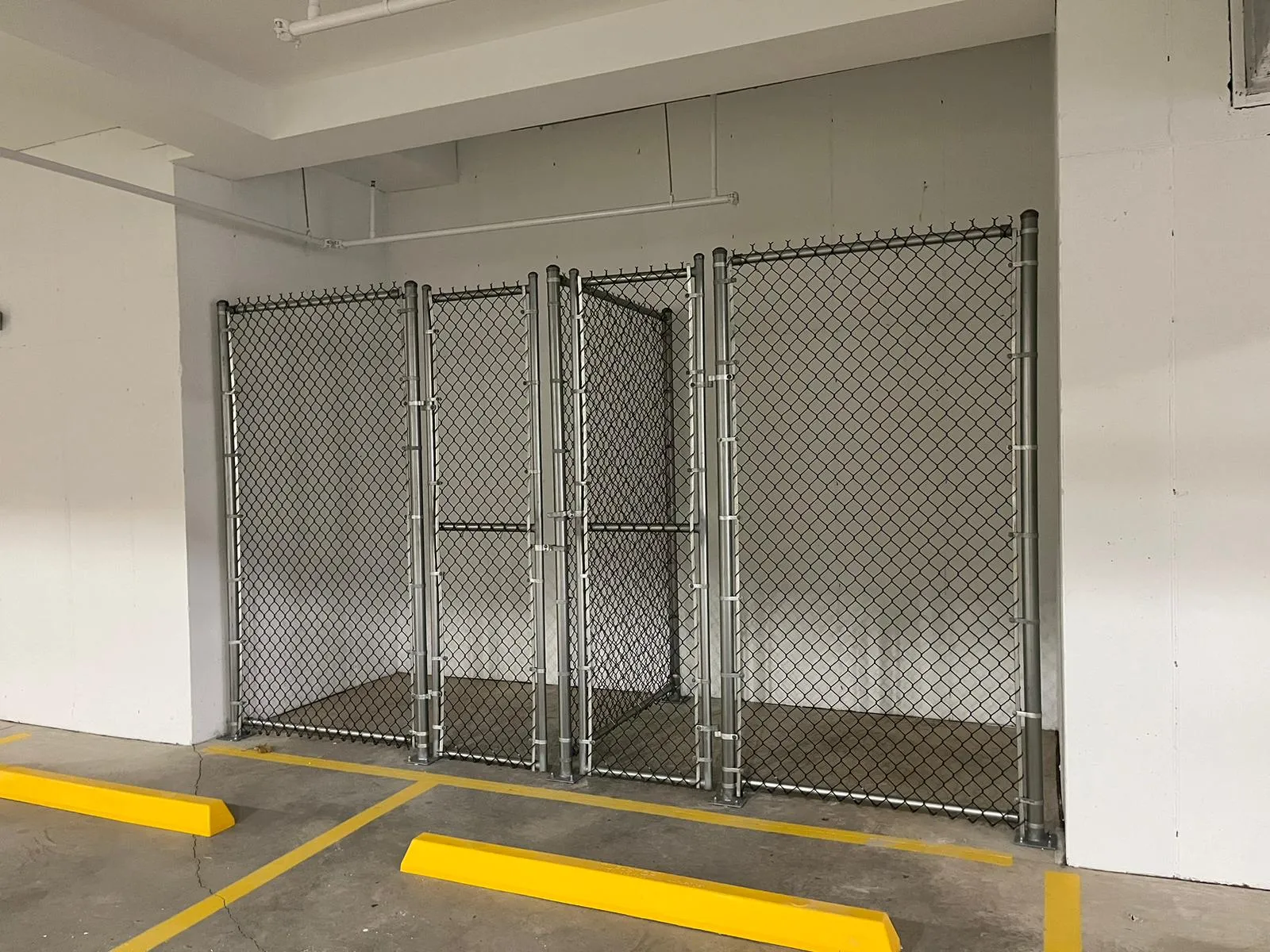 Chain link fence installation in Dunellen, NJ