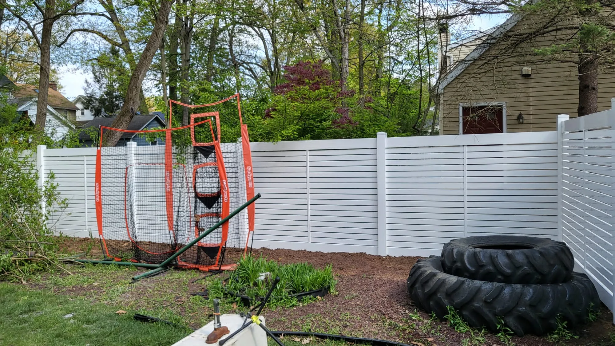 Vinyl fence installation in Lakewood, NJ