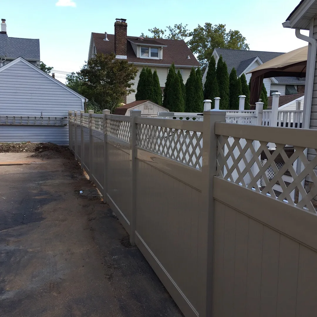 Vinyl fence installation in Metuchen, NJ
