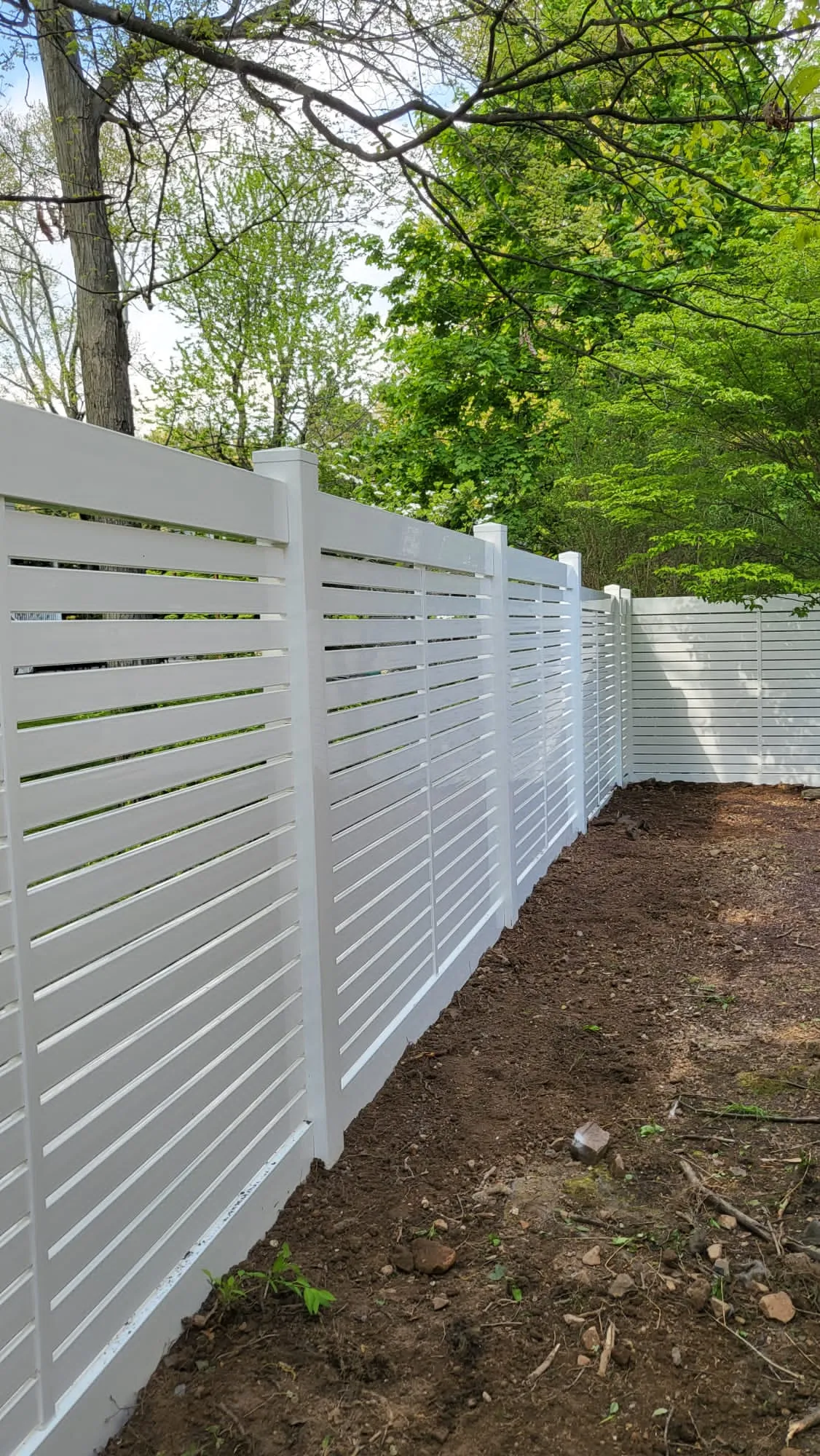Vinyl fence installation in Union, NJ