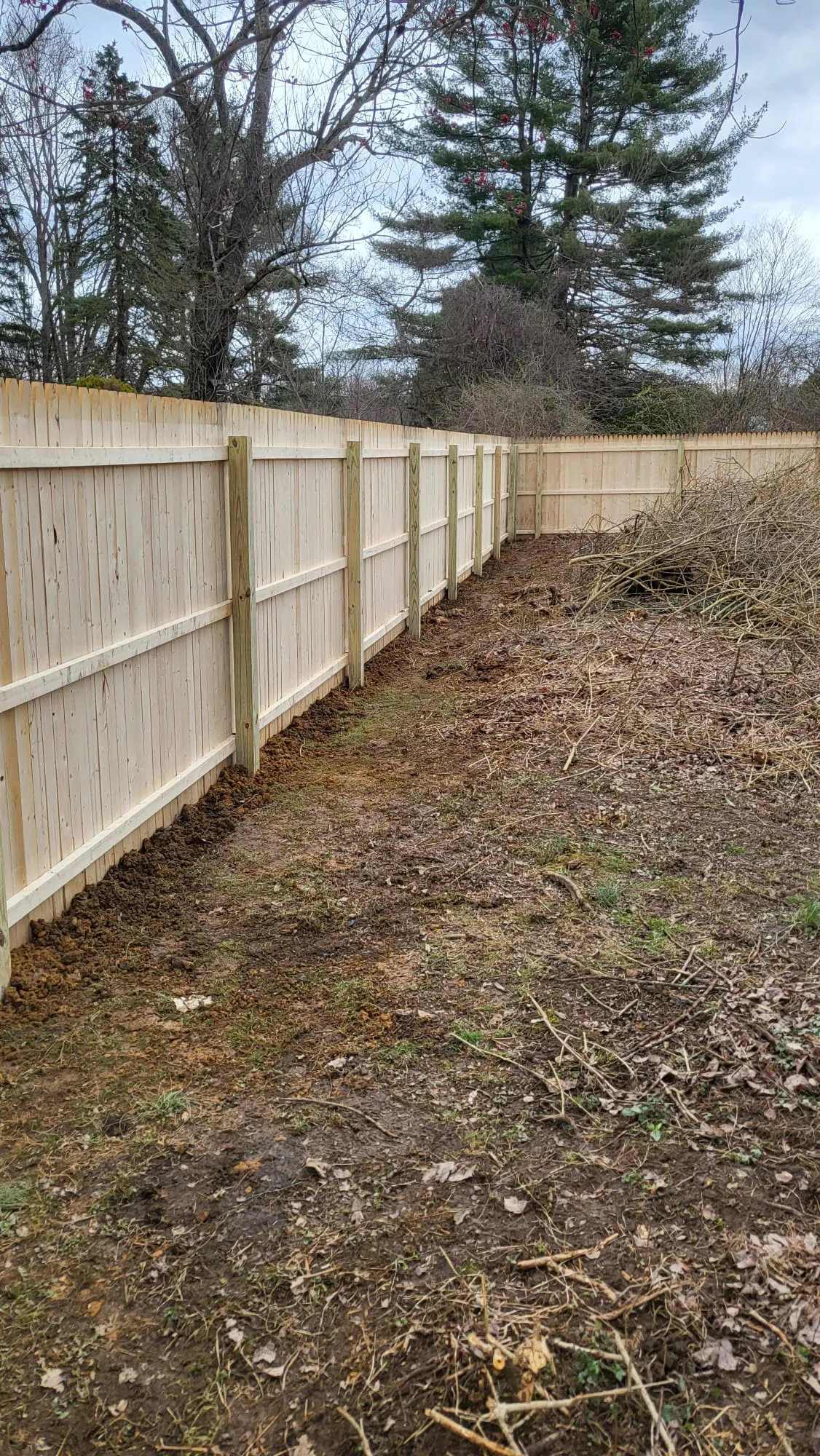 Wood fence installation in Elizabeth, NJ