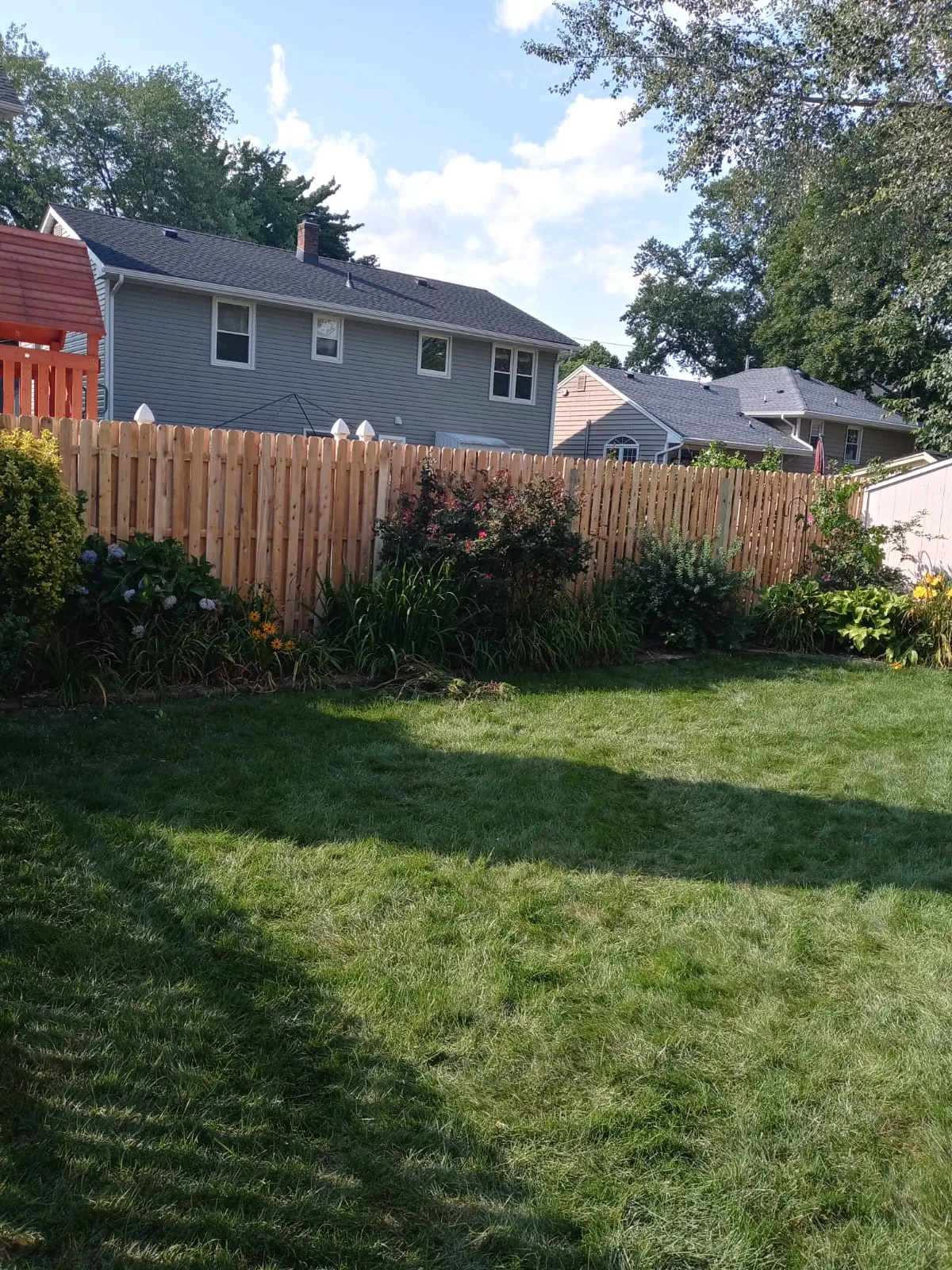 Wood fence installation in Fanwood, NJ